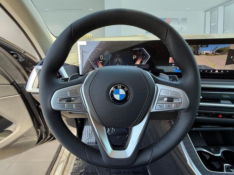 2025 BMW X7 xDrive40iImage 22