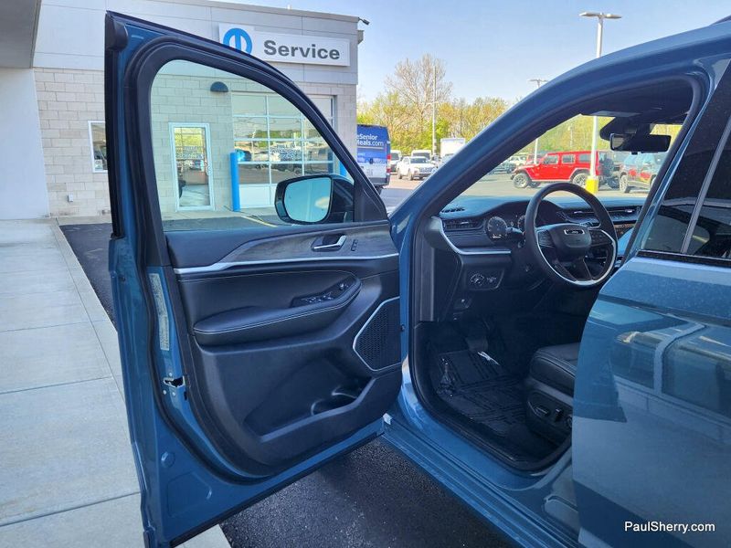 New 2026 Jeep Grand Cherokee Limited Reserve 4x4