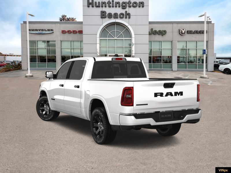 2025 RAM 1500 Big Horn Crew Cab 4x2Image 5