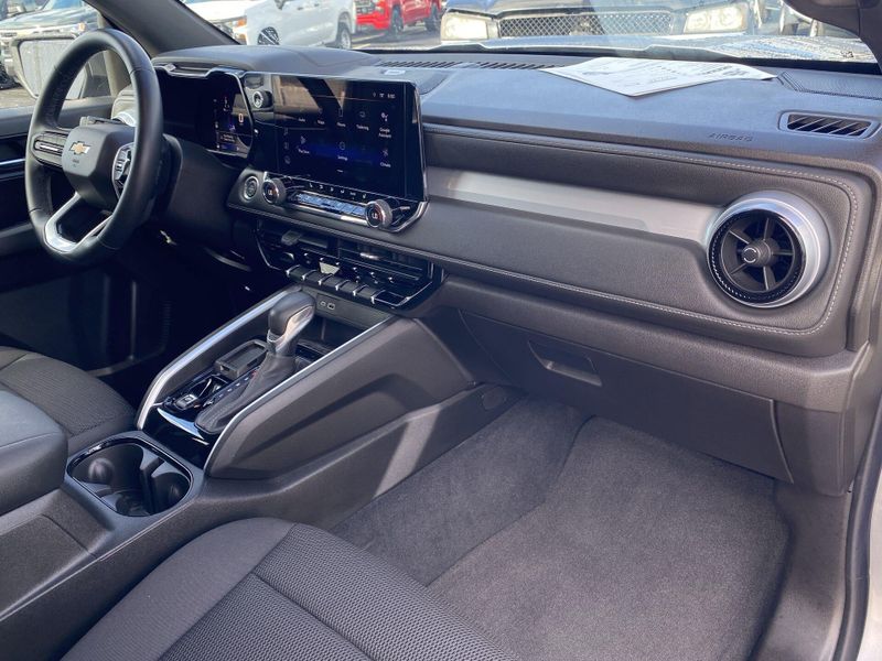 Used 2023 Chevrolet Colorado LTImage 29