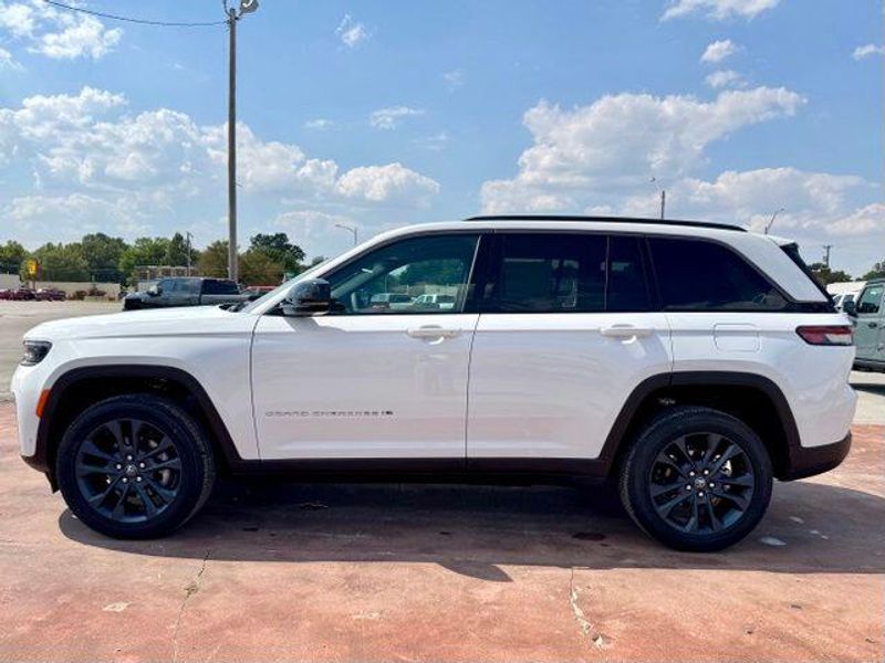 New 2026 Jeep Grand Cherokee 85th Anniversary Edition 4x4Image 9