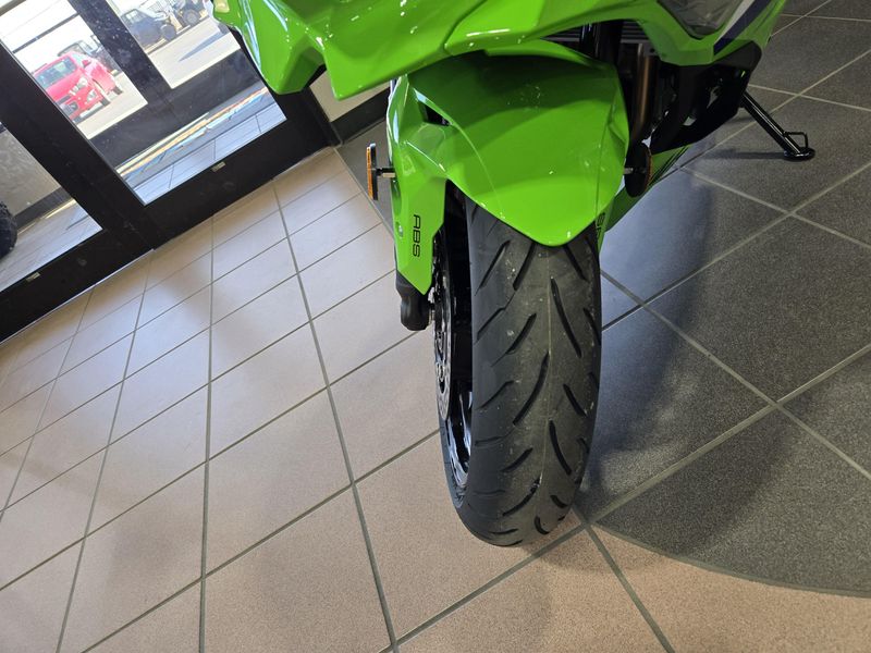 NEW 2026 KAWASAKI NINJA ZX 4RR ABS Image 17