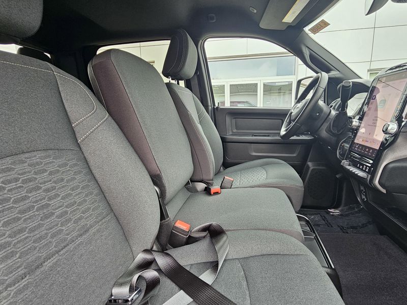 2025 RAM 3500 TradesmanImage 16