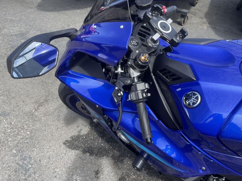 Used 2024 Yamaha YZF-R1 Image 15
