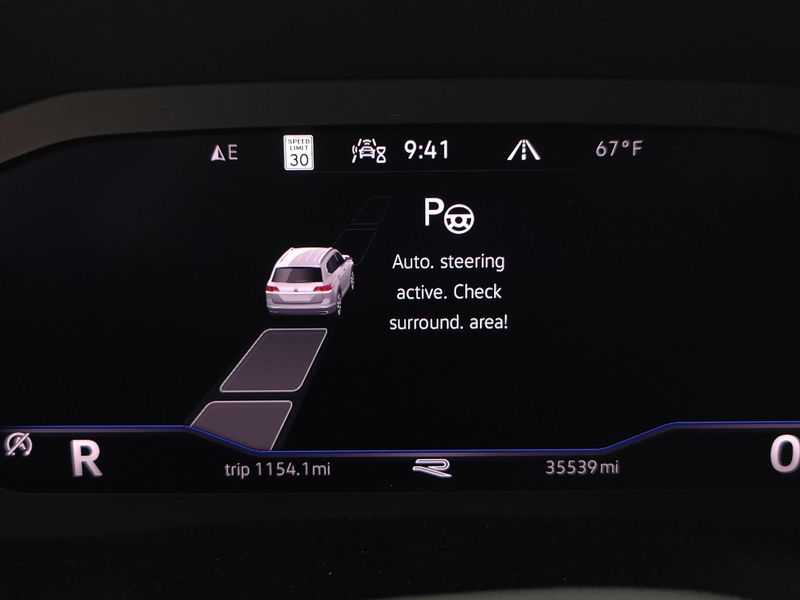 Used 2023 Volkswagen Atlas V6 AWD SEL Premium R-Line w/SunroofImage 32