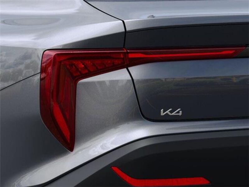 New 2025 Kia K4 LXSImage 11