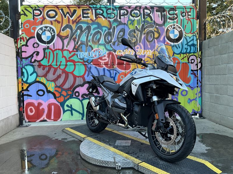 2025 BMW R 1300 GS Image 2