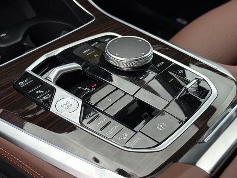 New 2026 BMW X5 xDrive50eImage 23