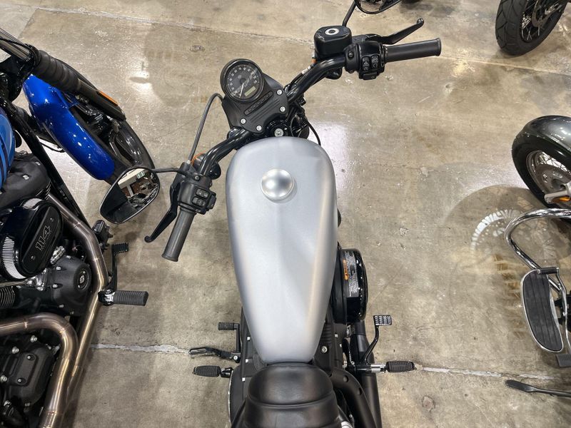 Used 2020 Harley-Davidson SPORTSTER IRON 883 Image 10