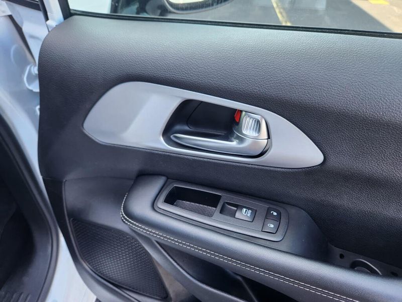 Used 2025 Chrysler Pacifica Limited S