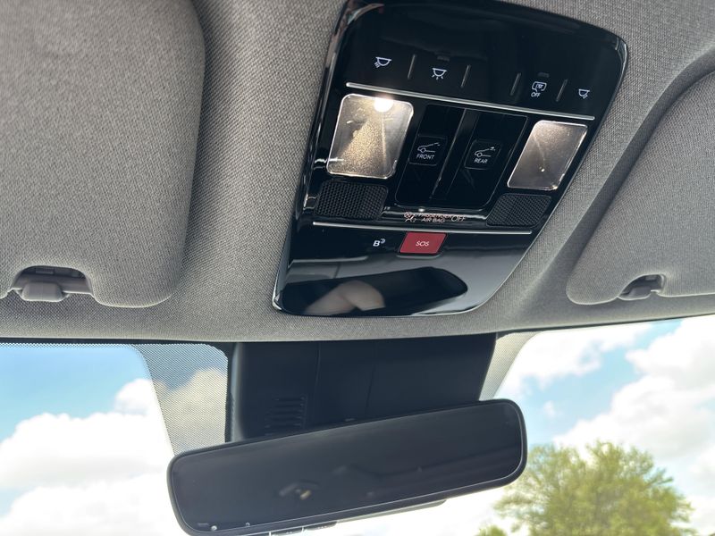 Used 2024 Hyundai Santa Fe LimitedImage 46