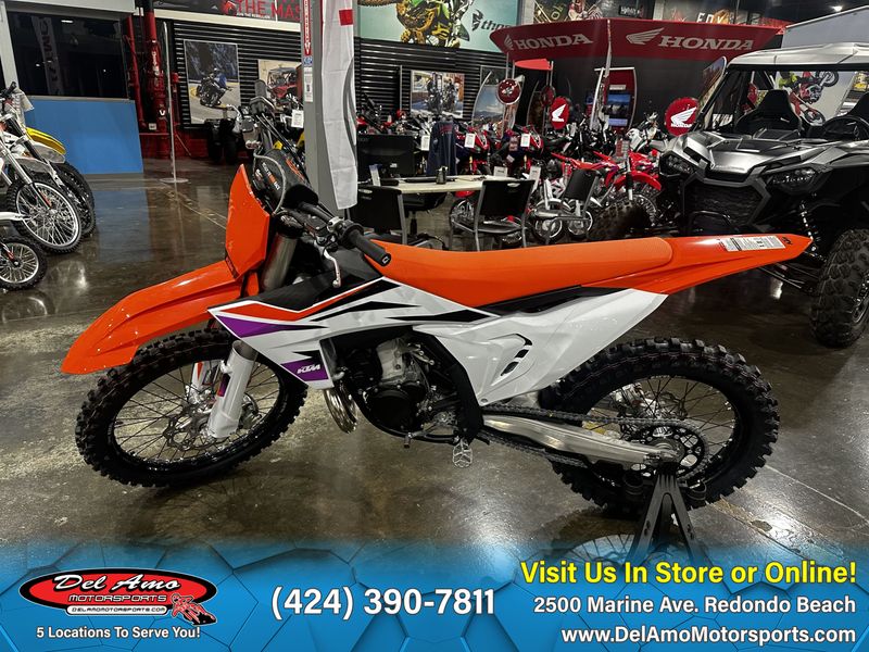 2024 KTM 300 SX  in a ORANGE exterior color. Del Amo Motorsports of Redondo Beach (424) 304-1660 delamomotorsports.com 