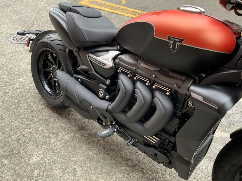 2026 Triumph ROCKET 3 STORM R