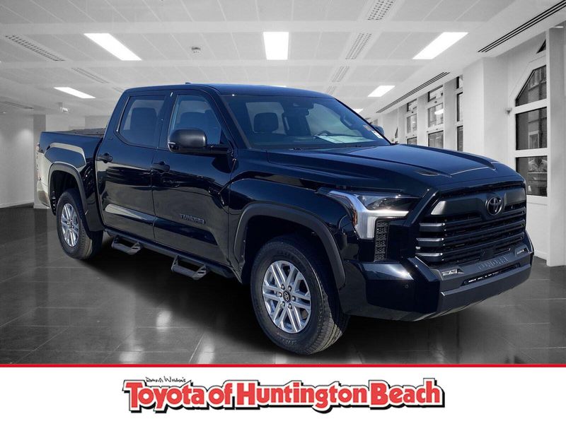 2025 Toyota Tundra SR5Image 1