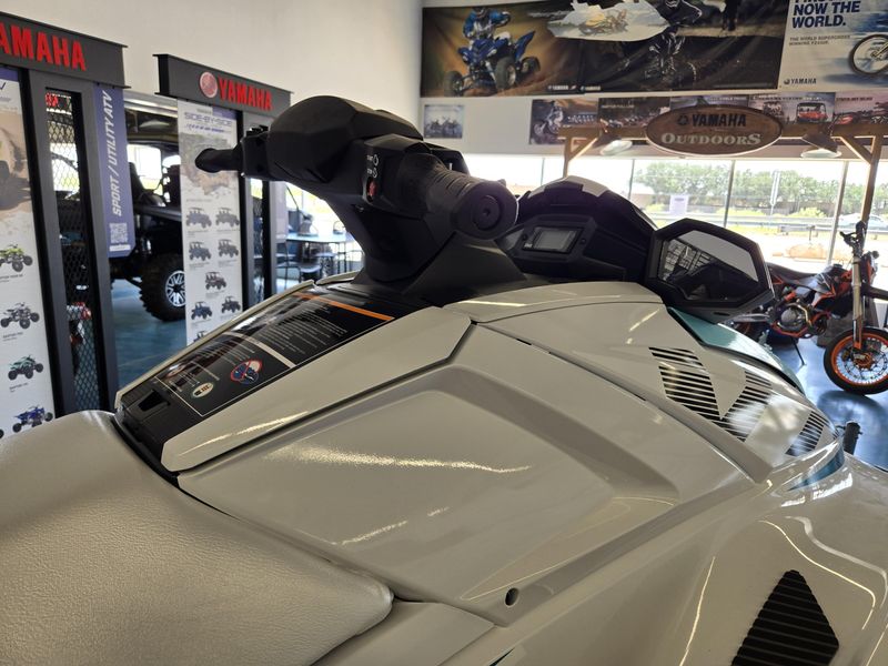 2025 Yamaha VX WHITE Image 18