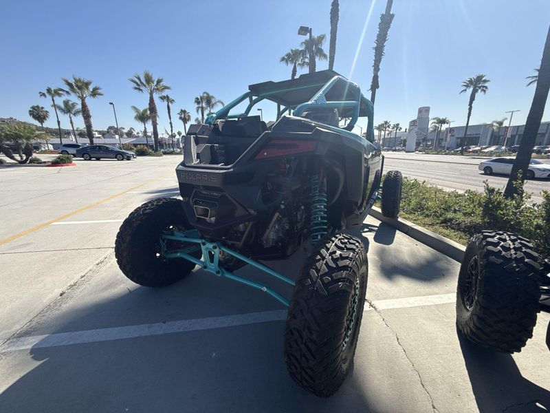 New 2025 Polaris RZR PRO R 4 ULTIMATE Image 15