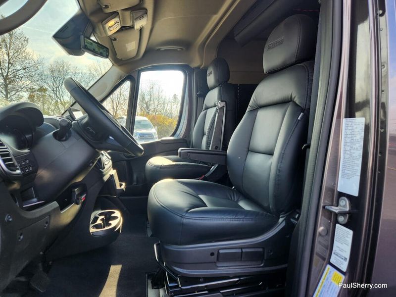 New 2024 RAM Promaster 2500 Slt+ Window Van High Roof 159' Wb