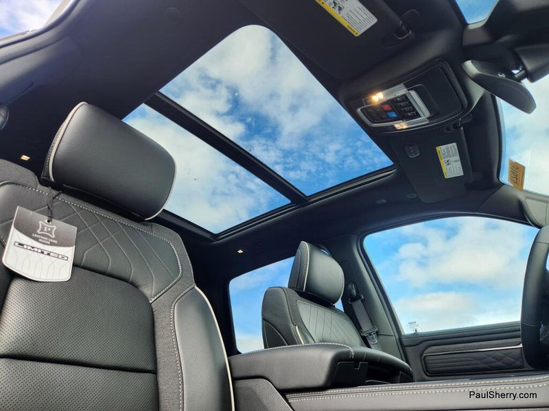 New 2026 RAM 1500 Limited Crew Cab 4x4 5'7' Box