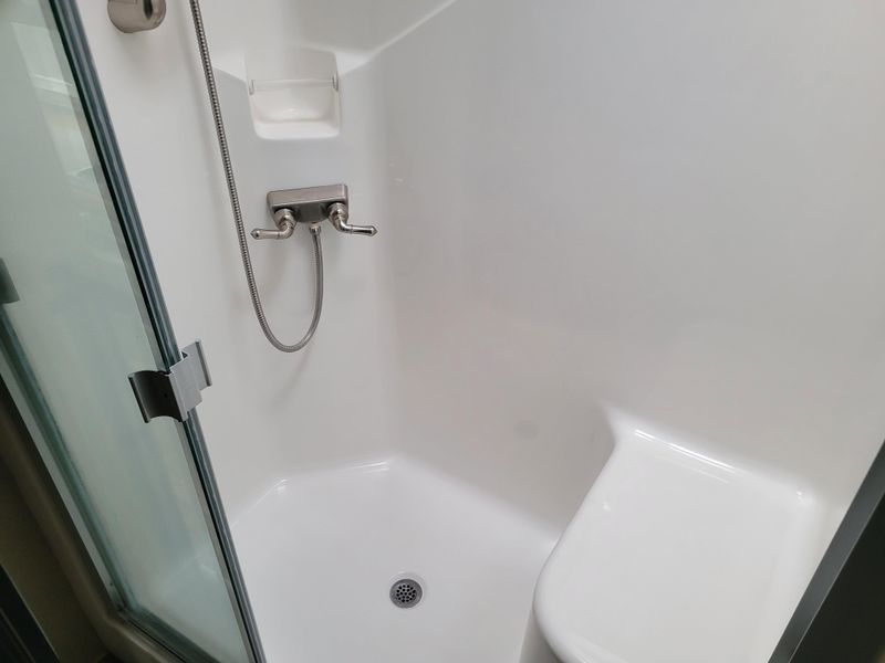 Used 2020 NORTHWOOD MFG ARCTIC FOX 29-5T Image 20