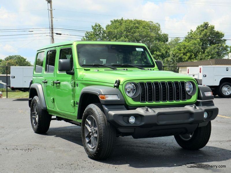 New 2025 Jeep Wrangler 4-door Sport S