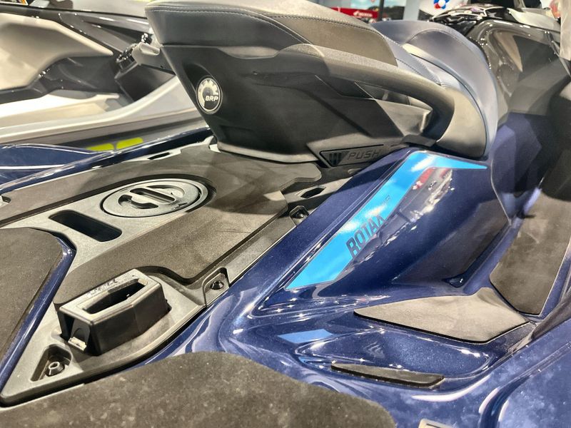 New 2025 Sea-Doo GTX 230 (SOUND SYSTEM) Image 21