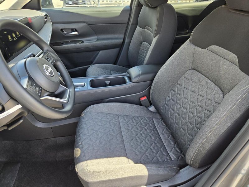 Used 2026 Nissan Kicks SV FWD