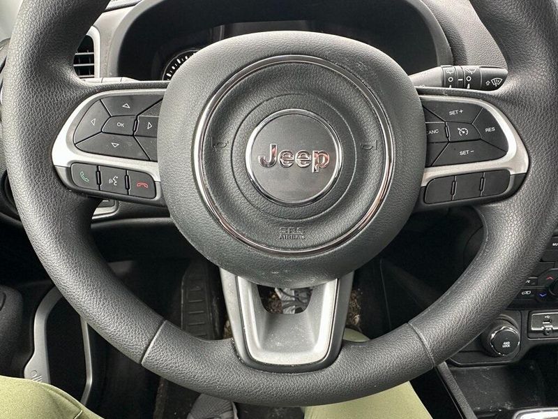 2018 Jeep Renegade SportImage 3