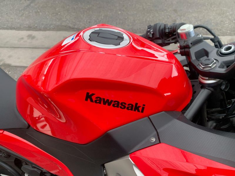 Used 2021 Kawasaki Ninja 400 Base Image 20