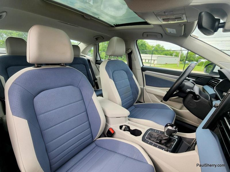 Used 2025 Volkswagen Jetta SE