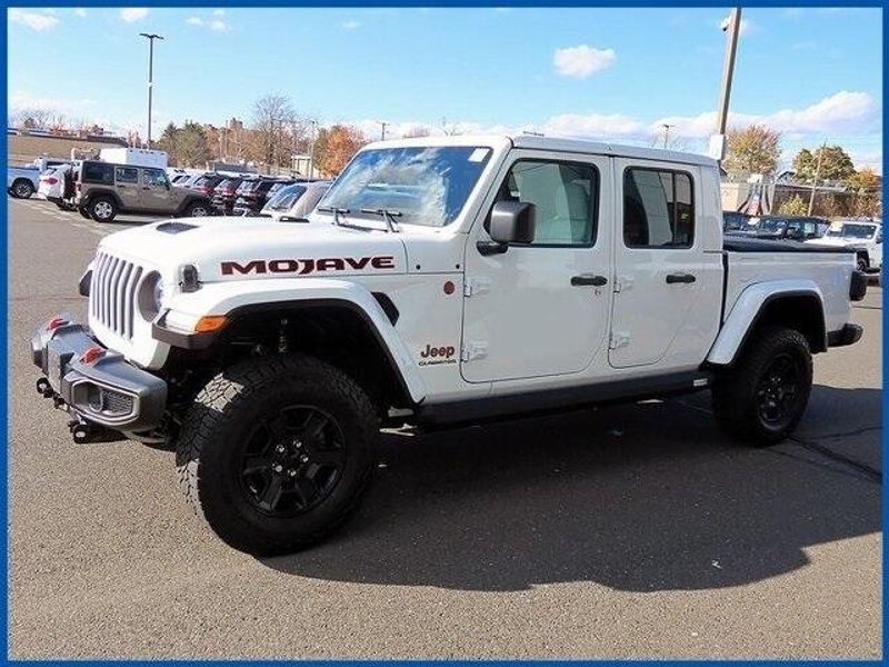 2022 Jeep Gladiator MojaveImage 1