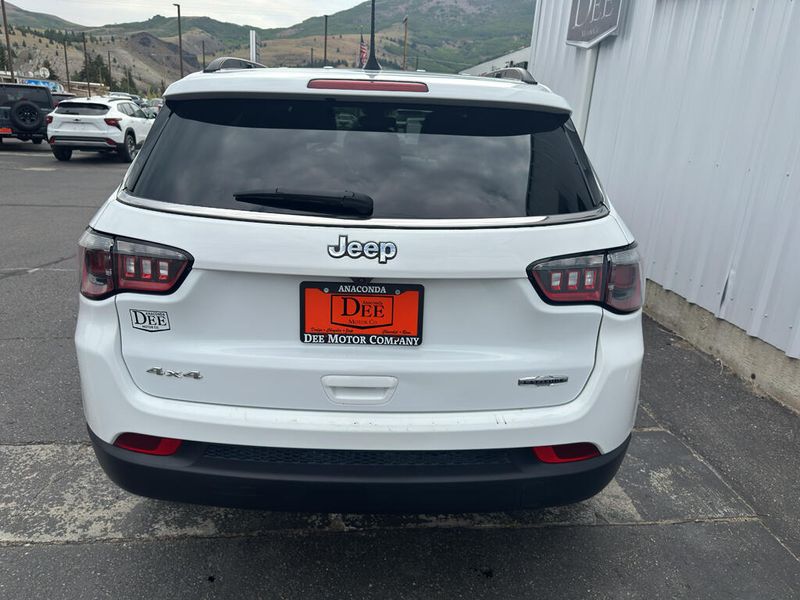 2024 Jeep Compass Latitude photo 19