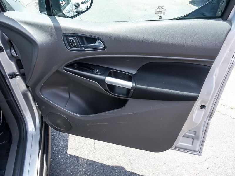2019 Ford Transit XLT photo 24