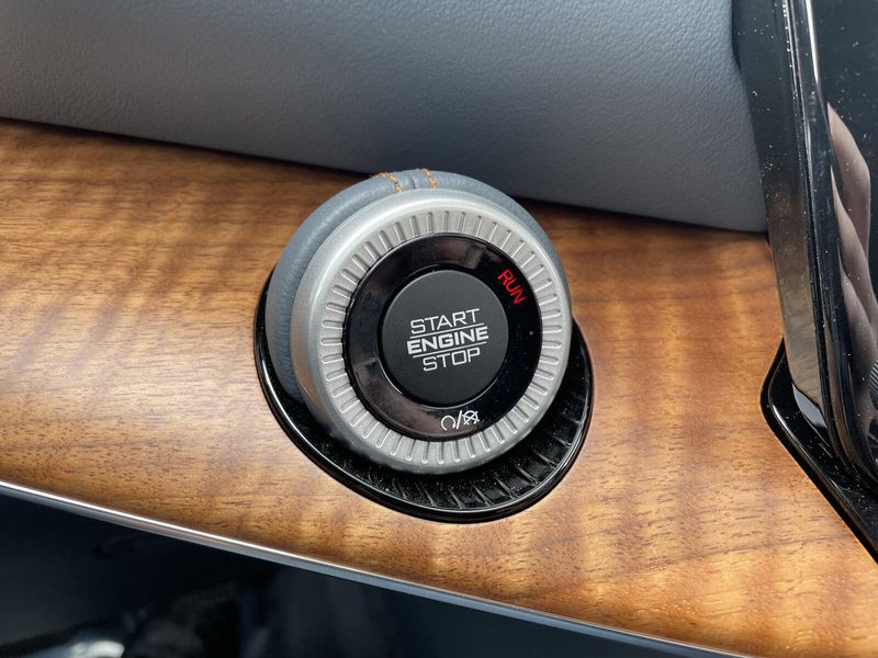2022 Jeep Grand Grand Wagoneer Series II 4x4Image 20
