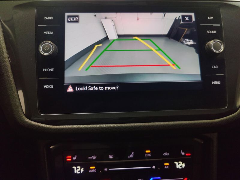 Used 2022 Volkswagen Tiguan SE AWD w/SunroofImage 22