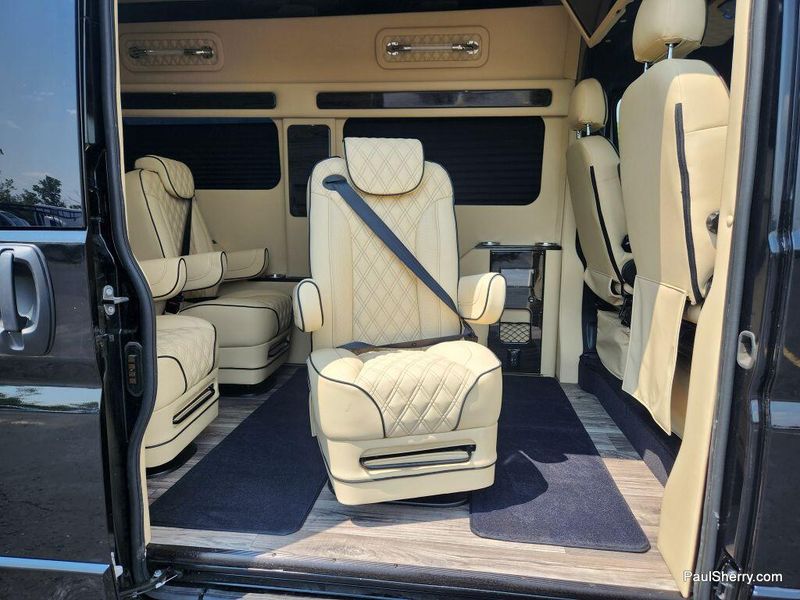 2024 RAM Promaster 2500 Slt+ Window Van High Roof 159