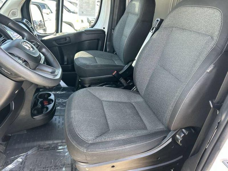 Used 2024 RAM ProMaster 2500 High RoofImage 17