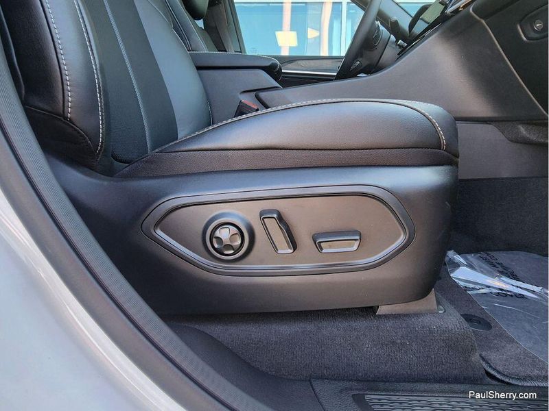 New 2026 Jeep Grand Cherokee L Limited Reserve 4x4