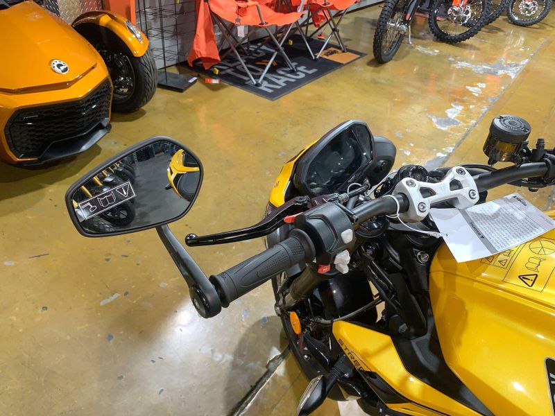 New 2025 Triumph STREET TRIPLE 765 RS Image 18