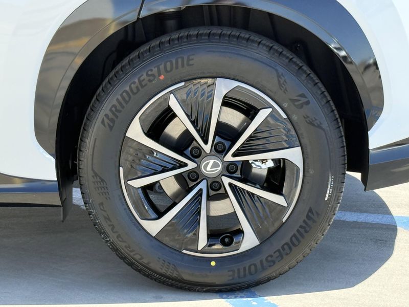 New 2026 Lexus RZ 350e PremiumImage 15