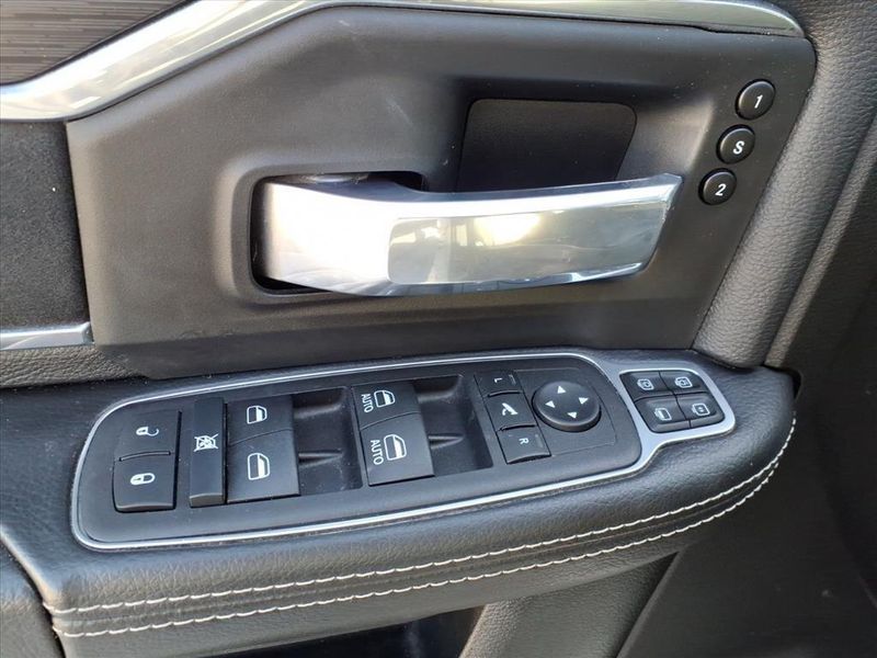 Used 2024 RAM 3500 LaramieImage 17