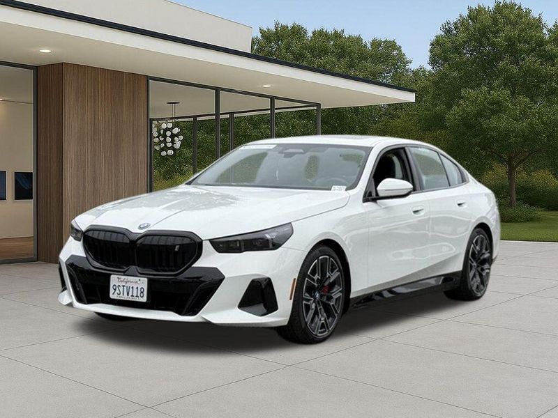 Used 2025 BMW i5 xDrive40Image 2