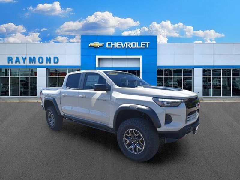 New 2026 Chevrolet Colorado ZR2Image 11