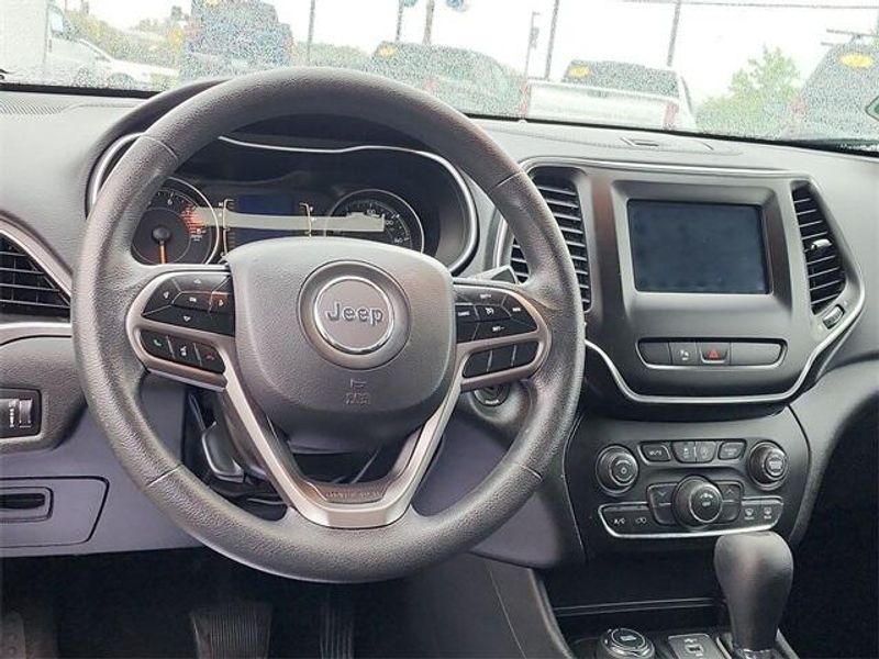 2019 Jeep Cherokee LatitudeImage 22