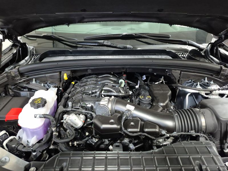 New 2025 Jeep Grand Cherokee L Limited 4x4Image 40