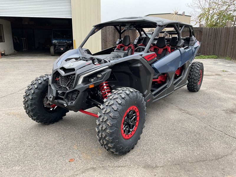 New 2026 Can-Am MAVERICK MAX XDS 64 TURBO RR Image 1