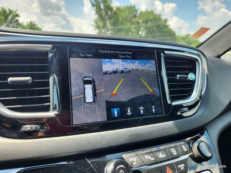 2019 Chrysler Pacifica Touring L Plus SImage 2