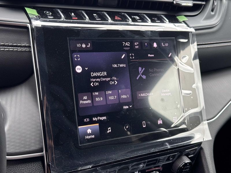 New 2026 Jeep Grand Cherokee L Laredo X 4x2