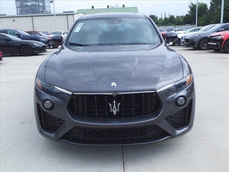 2024 Maserati Levante ModenaImage 4