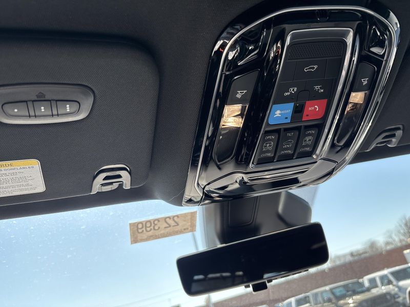 2026 Jeep Grand Wagoneer Summit Obsidian 4x4Image 49