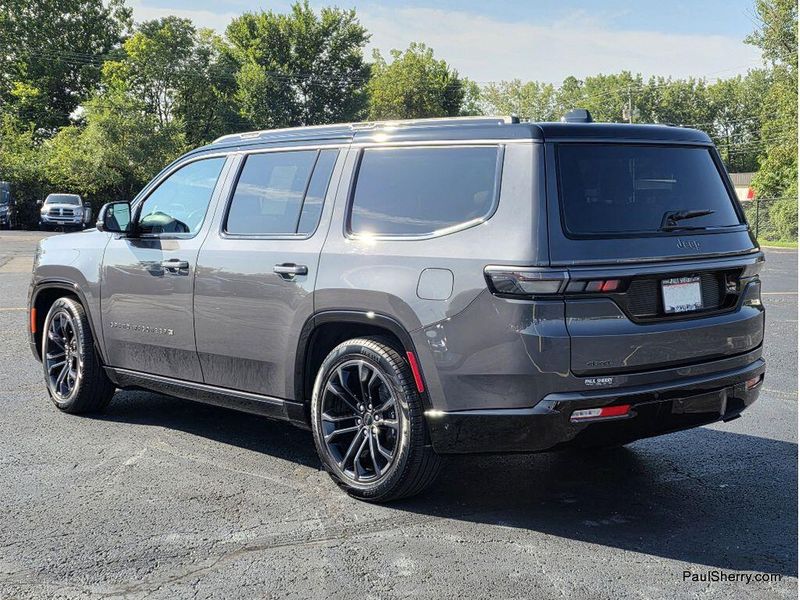 2026 Jeep Grand Wagoneer Summit Reserve Black